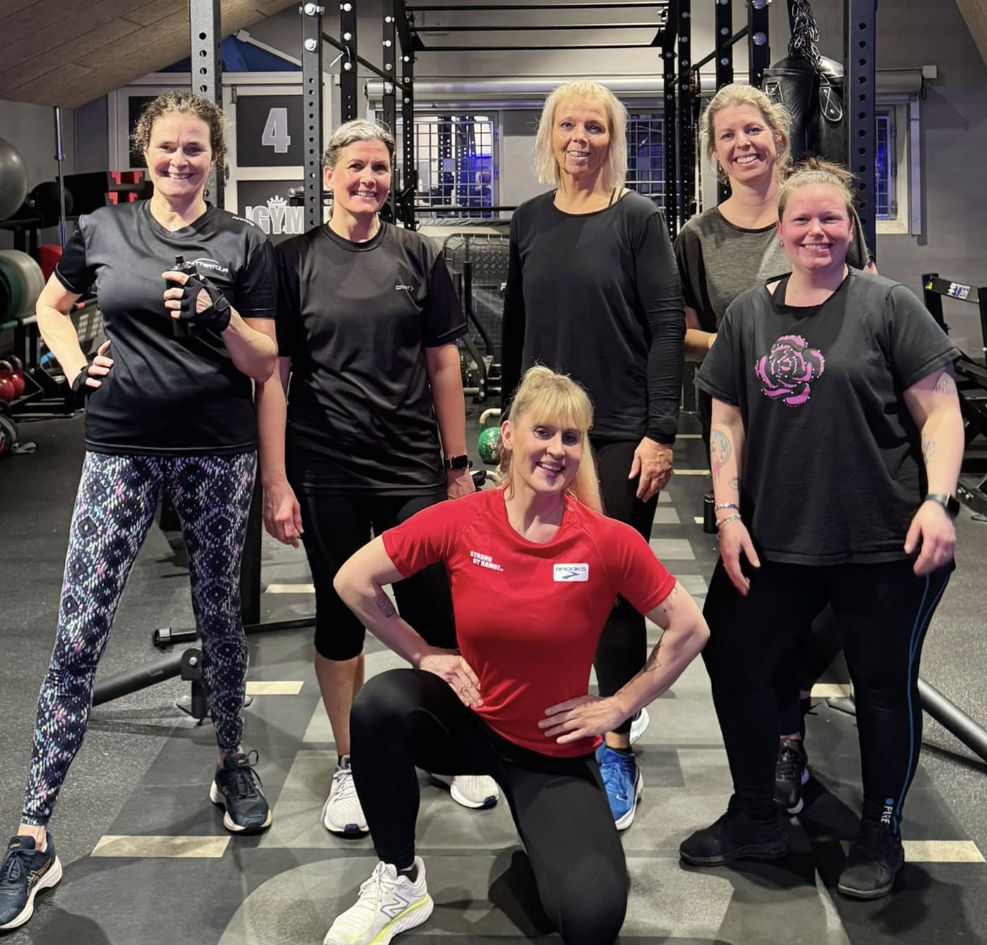 Holdtræning — Strong By Bambi hold 1